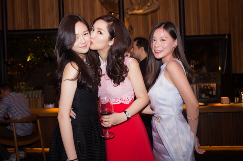 Con gái Giáng My đẹp khiến quot;hoa ghen, liễu hờnquot; - 11