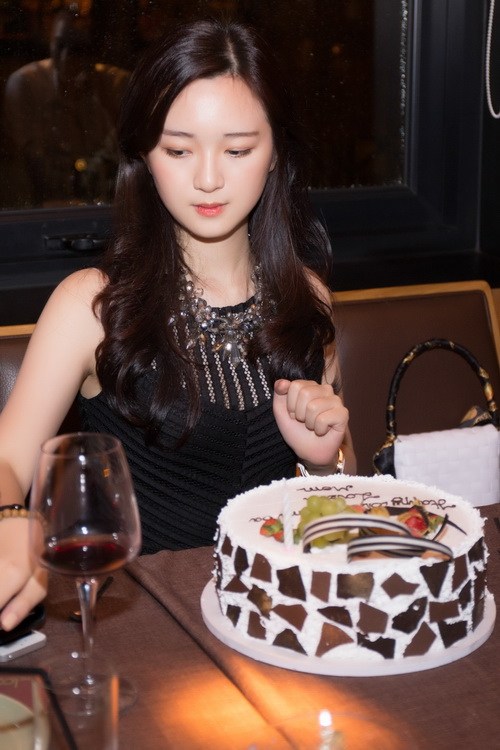 Con gái Giáng My đẹp khiến quot;hoa ghen, liễu hờnquot; - 12