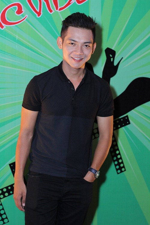 Duyên Anh Idol khóc nức nở ngày tái xuất showbiz - 4