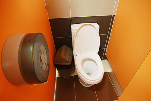 Cận cảnh nhà vệ sinh quot;5 saoquot; ở Hà Nội - 5