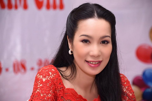 Trịnh Kim Chi mừng sinh nhật ấm áp bên chồng con - 2