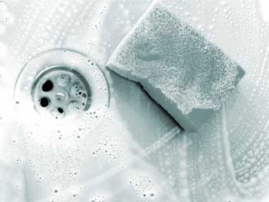 5 vật dụng nhà bếp bẩn hơn cả bồn cầu mà bạn chẳng vệ sinh - 2