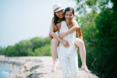 Xúc động bộ ảnh tình yêu của cặp đôi đồng tính nữ - 15