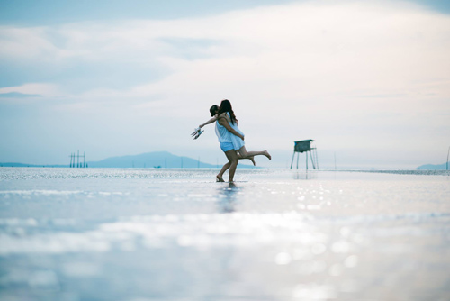 Xúc động bộ ảnh tình yêu của cặp đôi đồng tính nữ - 7