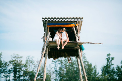 Xúc động bộ ảnh tình yêu của cặp đôi đồng tính nữ - 9