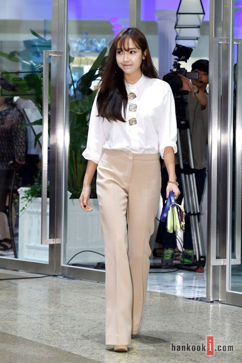 Nhóm nhạc nữ Hàn nhập viện vì bị xe buýt đâm - 4