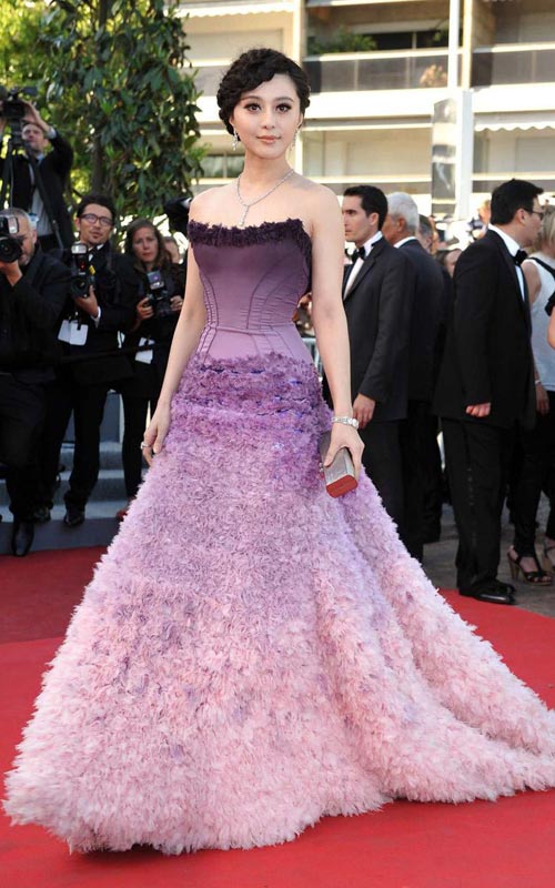 Phạm Băng Băng sắm đầm cao cấp dễ như mua Zara - 13