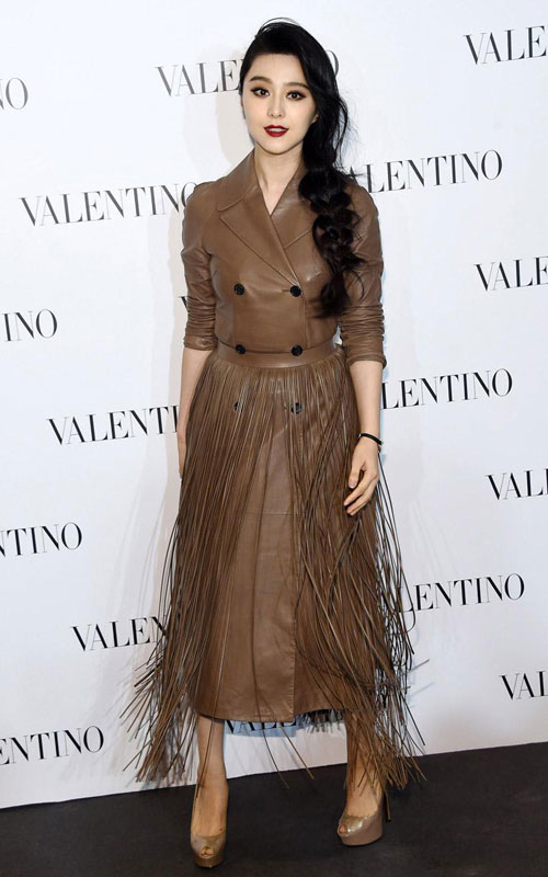 Phạm Băng Băng sắm đầm cao cấp dễ như mua Zara - 15