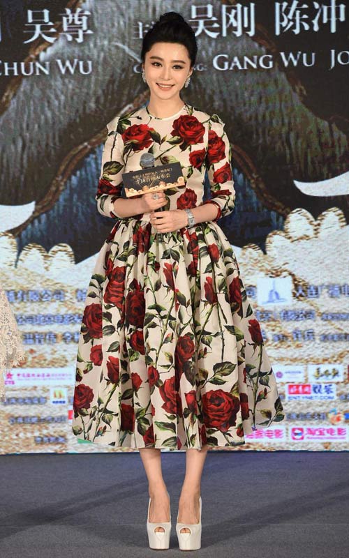 Phạm Băng Băng sắm đầm cao cấp dễ như mua Zara - 7