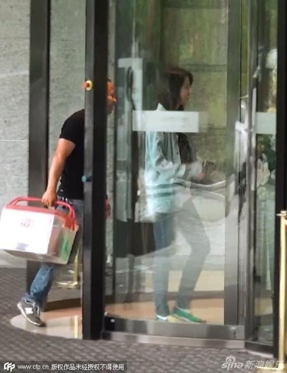 Bỏ bê vợ cả, tỷ phú Hongkong sang Hàn cùng bồ nhí - 6