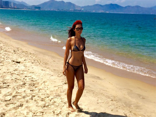 Khánh Thi - Phan Hiển tình tứ bên nhau ngày cuối tuần - 13