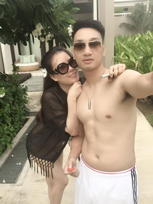 Khánh Thi - Phan Hiển tình tứ bên nhau ngày cuối tuần - 10