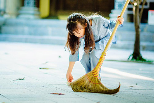 Vẻ đẹp trong veo của cô bé Phật tử trong mùa Vu Lan - 2