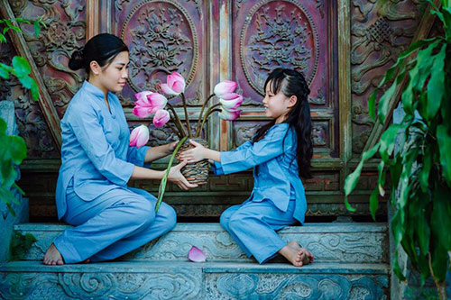 Vẻ đẹp trong veo của cô bé Phật tử trong mùa Vu Lan - 4