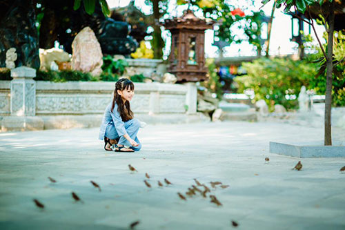 Vẻ đẹp trong veo của cô bé Phật tử trong mùa Vu Lan - 7