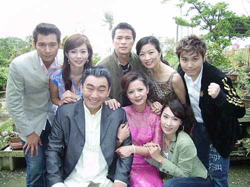 Từ Hanh dở khóc dở cười vì đông con - 1