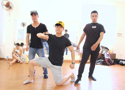 Dàn ca sĩ trẻ hào hứng quot;phá cáchquot; nhạc Cách mạng - 5