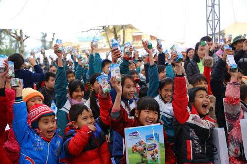 Vinamilk dành 8 tỷ đồng cho Quỹ sữa “Vươn Cao Việt Nam” - 5