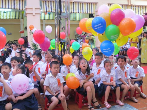 “Đừng tra tấn học sinh trong lễ khai giảng” - 1