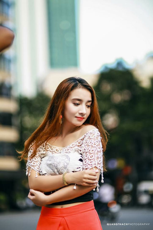 Janet Hoàng hoá quý cô kiều diễm xuống phố - 10