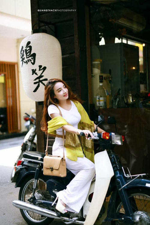 Janet Hoàng hoá quý cô kiều diễm xuống phố - 11