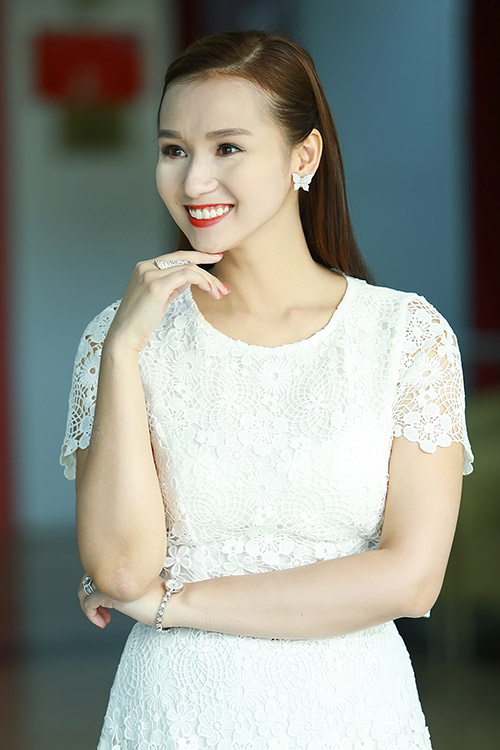 Dàn sao quot;Nhật ký Vàng Anhquot; mừng Lã Thanh Huyền ra mắt phim mới - 2