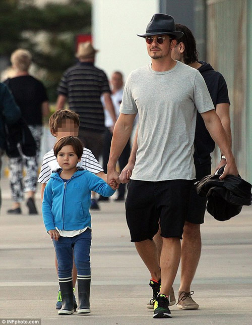Orlando Bloom khó chịu khi vợ cũ có bạn trai mới - 3