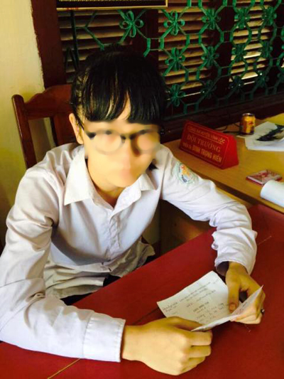 Mâu thuẫn trên Facebook, nữ sinh bị đánh hội đồng tơi tả - 3
