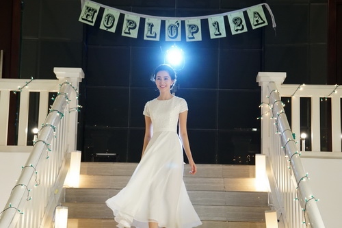 Hoa hậu Đặng Thu Thảo bất ngờ được cầu hôn - 1