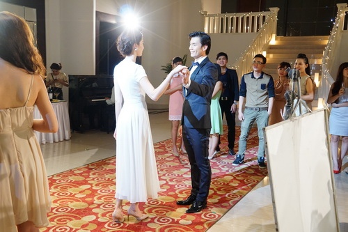 Hoa hậu Đặng Thu Thảo bất ngờ được cầu hôn - 5