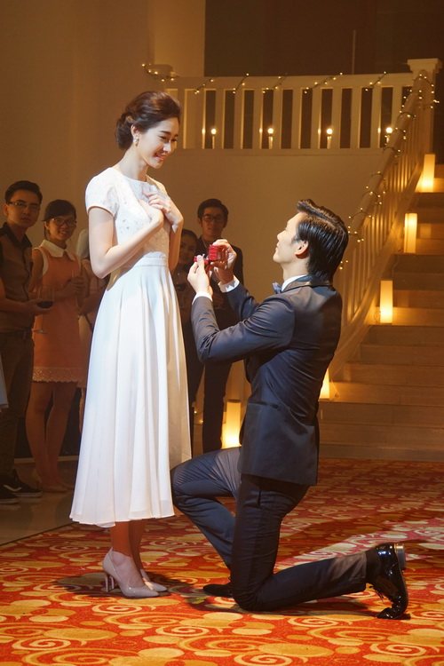 Hoa hậu Đặng Thu Thảo bất ngờ được cầu hôn - 10