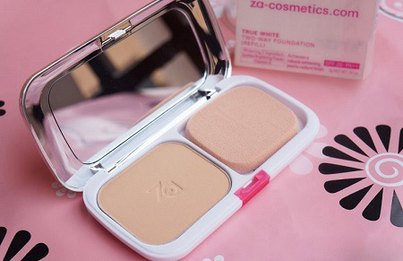 Đánh giá phấn nền kiềm dầu ZATrue White Plus Two Way Foundation - 1