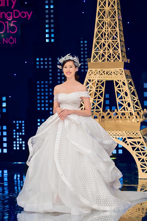 Á hậu Hoàng Anh, Hà Lade làm cô dâu xinh đẹp - 7