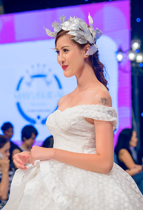 Á hậu Hoàng Anh, Hà Lade làm cô dâu xinh đẹp - 10