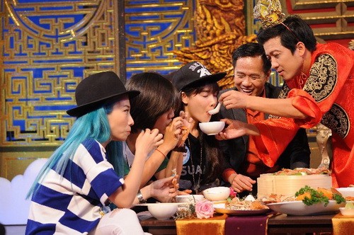 Nhã Phương công khai nói yêu Trường Giang - 9