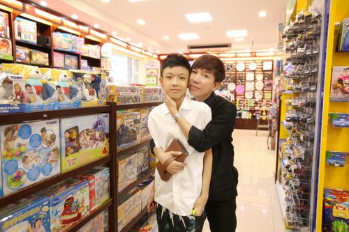 Con gái Long Nhật ngày càng ra dáng thiếu nữ - 7