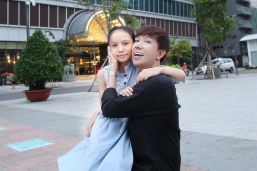 Con gái Long Nhật ngày càng ra dáng thiếu nữ - 11