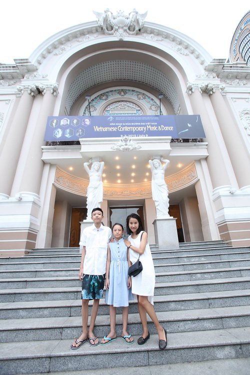 Con gái Long Nhật ngày càng ra dáng thiếu nữ - 12