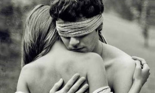 Đàn ông lừa dối phụ nữ thường kém thông minh - 1