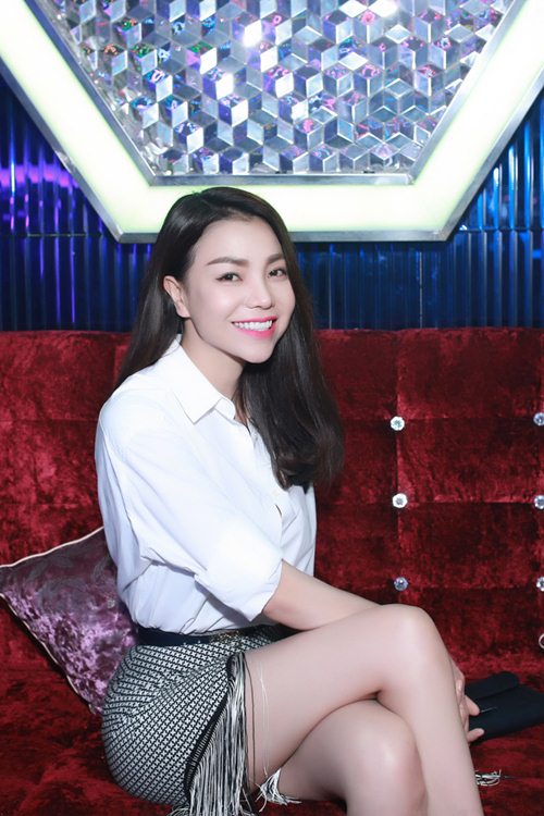 Trà Ngọc Hằng tự lái xế hộp bạc tỷ dự sự kiện - 7