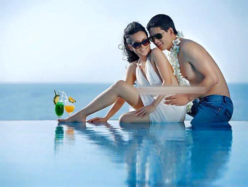 MC Diễm Quỳnh thướt tha dưới Cột cờ Hà Nội - 5