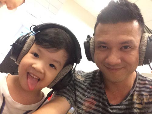 MC Diễm Quỳnh thướt tha dưới Cột cờ Hà Nội - 17