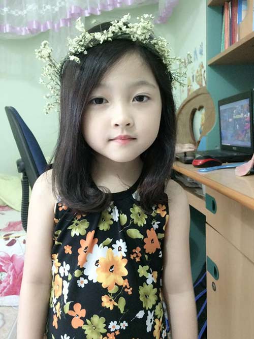 Bé gái 5 tuổi được khen quot;xinh hơnquot; HH Kỳ Duyên - 3