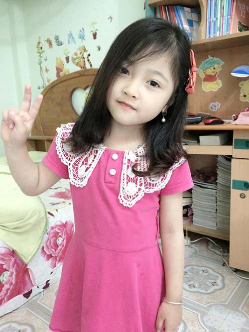 Bé gái 5 tuổi được khen quot;xinh hơnquot; HH Kỳ Duyên - 9