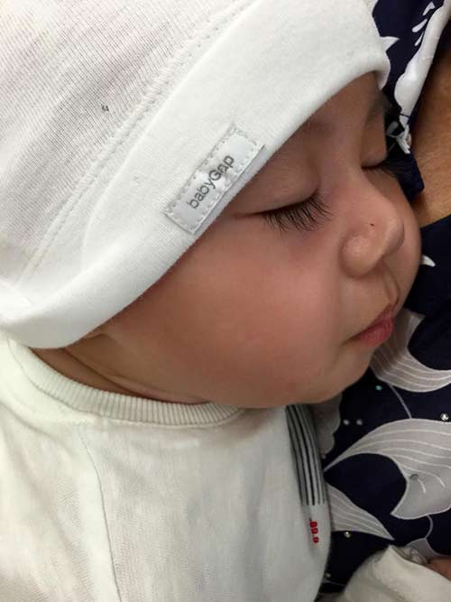 quot;Ngẩn ngơquot; vì vẻ đáng yêu của con trai Ngọc Thạch - 11