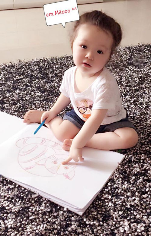 Thủy Tiên hạnh phúc trước sự lãng mạn của Công Vinh - 2