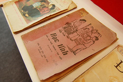 Ngắm gian sách cổ được triển lãm dịp Quốc khánh - 3