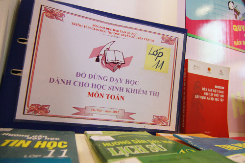 Ngắm gian sách cổ được triển lãm dịp Quốc khánh - 16