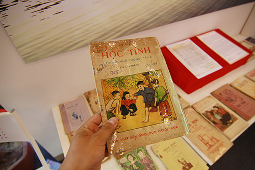 Ngắm gian sách cổ được triển lãm dịp Quốc khánh - 2