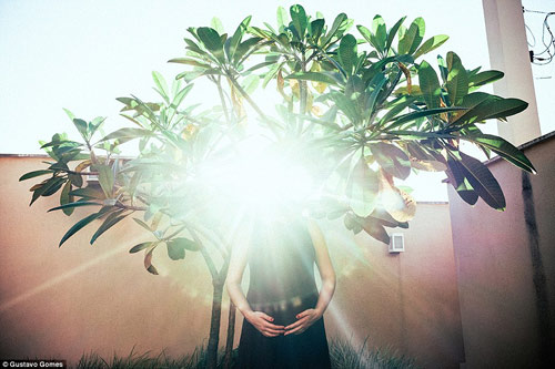 Bộ ảnh 20 giờ đau đẻ kinh hoàng của vợ nhiếp ảnh gia - 12